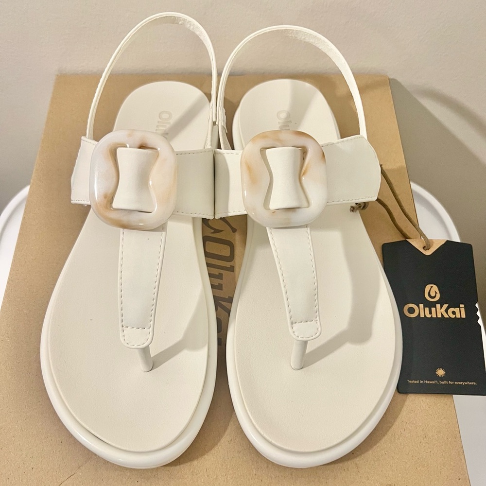 Olukai Women’s Size 8 La‘i T–Bar Strappy Beach Sandals NWT - Picture 2 of 9